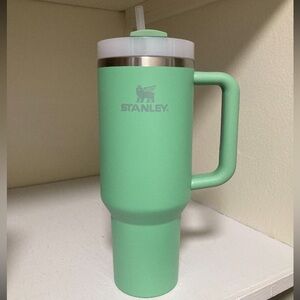 STANLEY💧Jade Green 40oz Tumbler with Straw